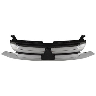 Решетка радиатора MITSUBISHI OUTLANDER 15-18 SAT
